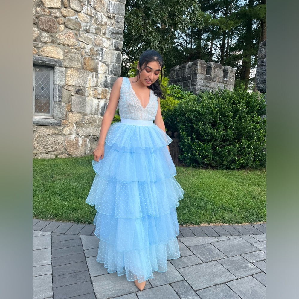 Blue Tiered Ruffled Gown with V-Neck for Prom